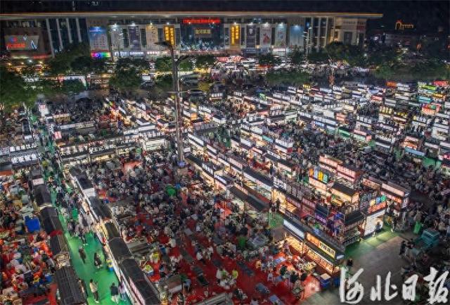 探访正定小商品市场：现代与古韵交织的艺术长廊